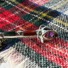 Lade das Bild in den Galerie-Viewer, Antique Victorian Scottish Agate, Amethyst Sword Brooch