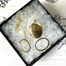 Cargar imagen en el visor de la galería, Antique Victorian Aesthetic 9ct Gold Engraved Swallow Locket Necklace. Small Oval Rose Gold Love Token Locket Pendant, Optional Chain.