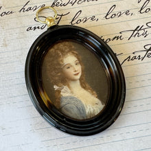 Lade das Bild in den Galerie-Viewer, Antique Georgian British Portrait Miniature Pendant, Lady Georgiana Duchess of Devonshire. Faux Tortoiseshell Picture Locket Pendant c1780
