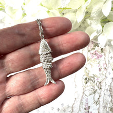 Cargar imagen en el visor de la galería, Vintage Silver Articulated Fish Pendant Necklace. Sterling Silver Novelty Fish Pendant & Chain. Chinese Koi Carp Good Luck Amulet Pendant