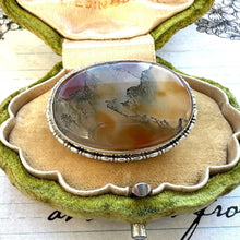 Cargar imagen en el visor de la galería, Victorian Sterling Silver Scottish Agate Brooch. Small Dendritic Quartz Scottish Pebble Lapel/Cravat Pin. Oval Moss Agate Victorian Brooch