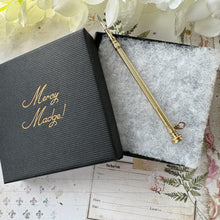 Cargar imagen en el visor de la galería, Victorian 15ct Gold Mordan & Sampson Propelling Pencil Pendant. Antique Yellow Gold Mechanical/Telescopic/Sliding Pencil Chatelaine Pendant