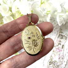 Cargar imagen en el visor de la galería, Vintage 14ct Rolled Gold Ruby Crystal Engraved Rose Locket On Original Chain. Edwardian Style Pendant Necklace. Kordes Lichtenfels, Germany