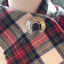 Cargar imagen en el visor de la galería, Vintage Scottish Silver & Smoky Quartz Engraved Thistle Shield Brooch. Glasgow Silver Cairngorm Gemstone Round Brooch, Robert Allison 1957