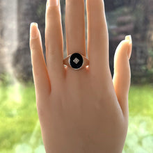 Cargar imagen en el visor de la galería, Vintage Sterling Silver, Onyx & Diamond Gents Ring. Classic Gemset Signet Style Ring. English Hallmarked Ring Size UK M-1/2, US 11.5
