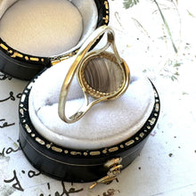 Cargar imagen en el visor de la galería, Vintage 9ct Gold Scottish Agate Ring. Delicate Antique Style Bezel Set Cabochon Ring. Brown Agate Neoclassical Ring, Size UK P, US 7-1/2