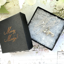 Charger l'image dans la galerie, Vintage Sterling Silver Miniature British Bulldog Pendant Necklace. Solid Silver Figural Dog Pendant Charm On Rolo/Belcher Chain