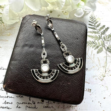 Cargar imagen en el visor de la galería, Vintage Art Deco Style Silver Onyx & Pearl Fan Motif Drop Earrings. Sterling Silver Pearl Stud Articulated Long Drop Geometric Earrings