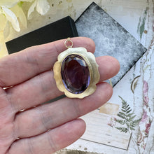 Cargar imagen en el visor de la galería, Vintage 9ct Gold 19.50ct Amethyst Solitaire Pendant. Art Nouveau Style Yellow Gold Deep Purple Amethyst Pendant With Optional Gold Chain