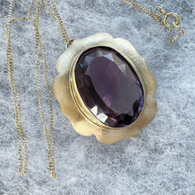Cargar imagen en el visor de la galería, Vintage 9ct Gold 19.50ct Amethyst Solitaire Pendant. Art Nouveau Style Yellow Gold Deep Purple Amethyst Pendant With Optional Gold Chain