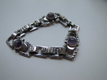Charger l'image dans la galerie, 1940s Mexican Silver & Amethyst Bracelet, Taxco. - MercyMadge