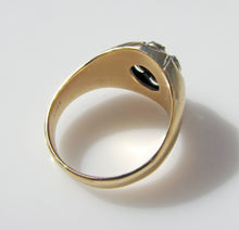 Cargar imagen en el visor de la galería, Mens Vintage 14ct Gold & Diamond Cluster Gypsy Ring - MercyMadge