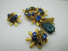 Cargar imagen en el visor de la galería, 1940s DeMario New York Brooch & Earring Set - MercyMadge