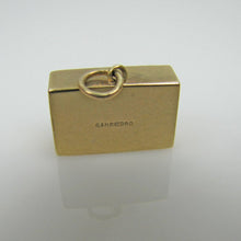 Charger l'image dans la galerie, 1960's 9ct Gold Pendant Charm, 10 Shillings Emergency Money - MercyMadge