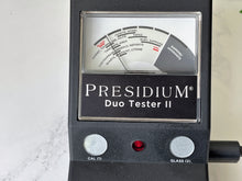 Carica l'immagine nel visualizzatore di Gallery, Antique Yellow Jade Chinese Dragon & Phoenix Bangle