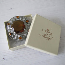 Cargar imagen en el visor de la galería, Massive Scottish Citrine & Thistle Celtic Brooch. - MercyMadge