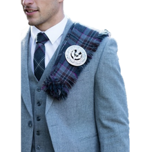 Cargar imagen en el visor de la galería, Massive Scottish Citrine & Thistle Celtic Brooch. - MercyMadge