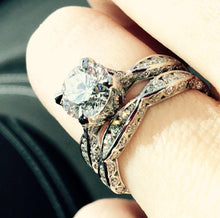 Cargar imagen en el visor de la galería, Pre-Owned 14ct White Gold & Diamond Tacori Wedding & Engagement Ring Set