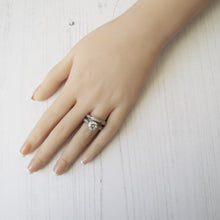 Cargar imagen en el visor de la galería, Pre-Owned 14ct White Gold & Diamond Tacori Wedding & Engagement Ring Set