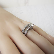 Cargar imagen en el visor de la galería, Pre-Owned 14ct White Gold & Diamond Tacori Wedding & Engagement Ring Set