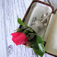Charger l'image dans la galerie, Antique Victorian Scottish Silver Thistle Boutonniere Brooch, Lewis & Alexander 1885 - MercyMadge