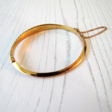 Cargar imagen en el visor de la galería, Antique Victorian 15ct Gold, Diamond and Sapphire Bangle Bracelet