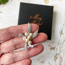 Load image into Gallery viewer, Vintage Mikimoto Pearl Cluster Starfish Brooch In Original Box
