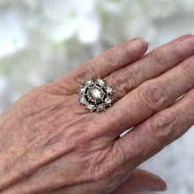 画像をギャラリービューアに読み込む, Antique Georgian Rose Cut Diamond 18ct Gold Brooch
