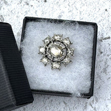 画像をギャラリービューアに読み込む, Antique Georgian Rose Cut Diamond 18ct Gold Brooch
