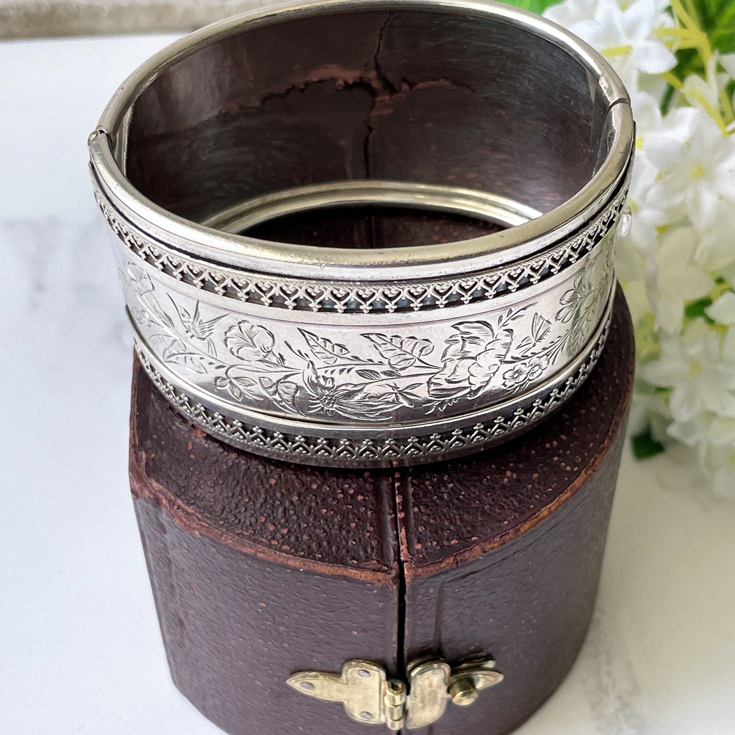 Victorian Aesthetic 1881 Sterling Silver Bangle In Original Fitted Box