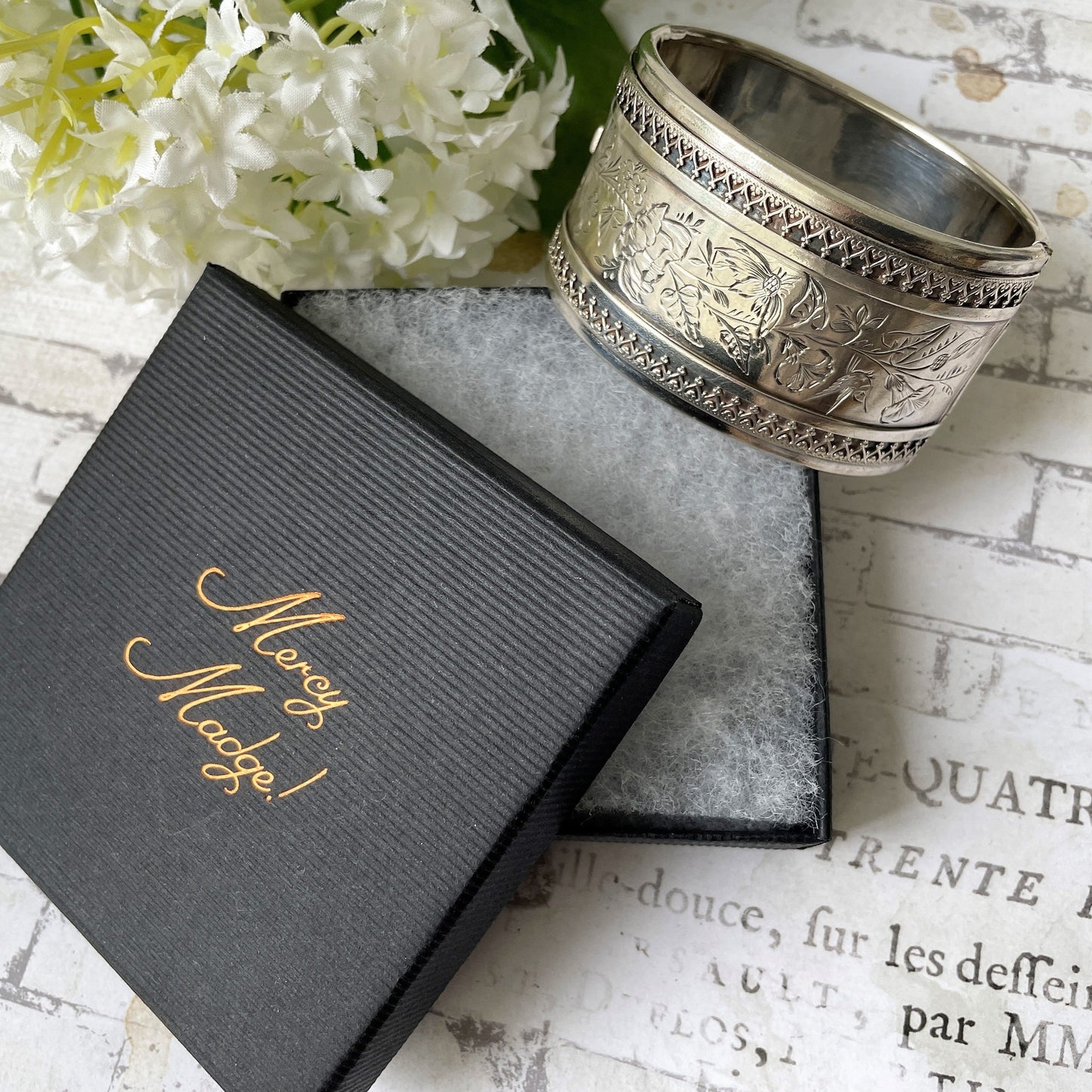 Victorian Aesthetic 1881 Sterling Silver Bangle In Original Fitted Box
