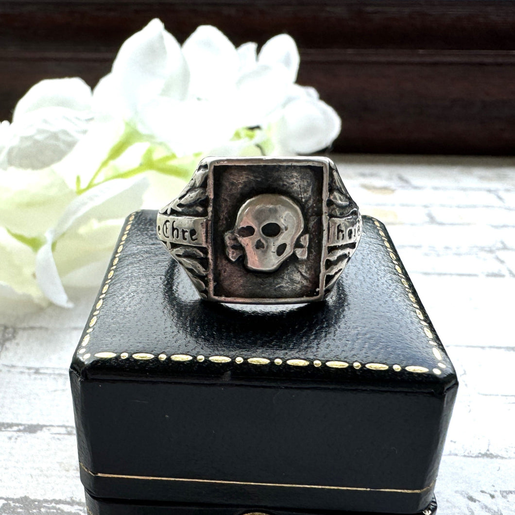 Vintage 1940s 800 Silver Nazi SS Totenkopf Skull Ring