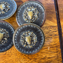 Charger l'image dans la galerie, Extremely Rare Set of 6 'Jumbo' (40mm) Georgian Livery Buttons – Authenticated by the V&amp;A Museum, 1943
