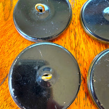 Charger l'image dans la galerie, Extremely Rare Set of 6 'Jumbo' (40mm) Georgian Livery Buttons – Authenticated by the V&amp;A Museum, 1943
