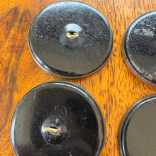 Charger l'image dans la galerie, Extremely Rare Set of 6 'Jumbo' (40mm) Georgian Livery Buttons – Authenticated by the V&amp;A Museum, 1943
