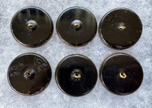 Charger l'image dans la galerie, Extremely Rare Set of 6 'Jumbo' (40mm) Georgian Livery Buttons – Authenticated by the V&amp;A Museum, 1943

