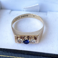 Charger l&#39;image dans la galerie, Vintage 9ct Gold Diamond &amp; Sapphire Modernist Trilogy Ring
