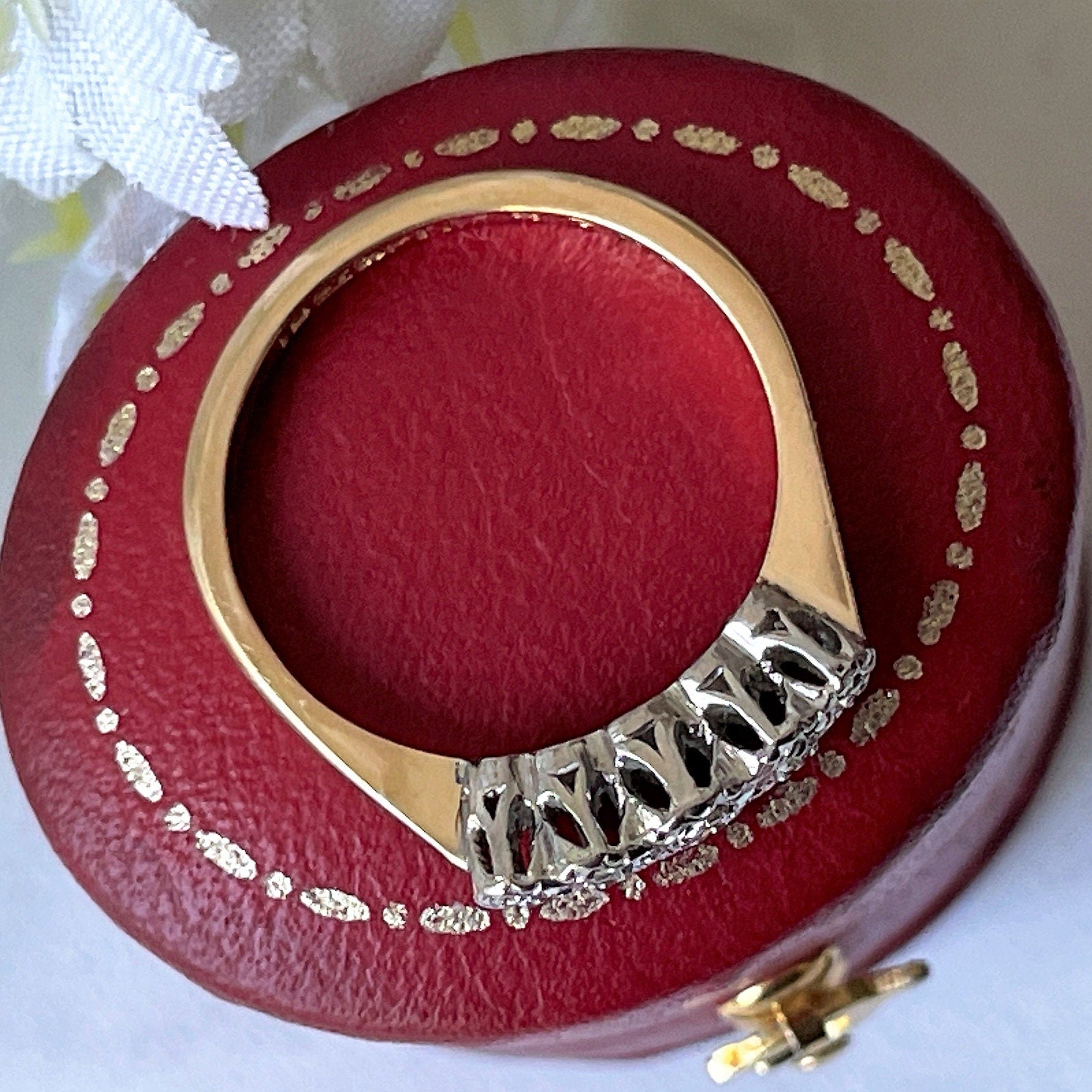 Art Deco 18ct Gold & Platinum Milligrain Set Diamond Ring
