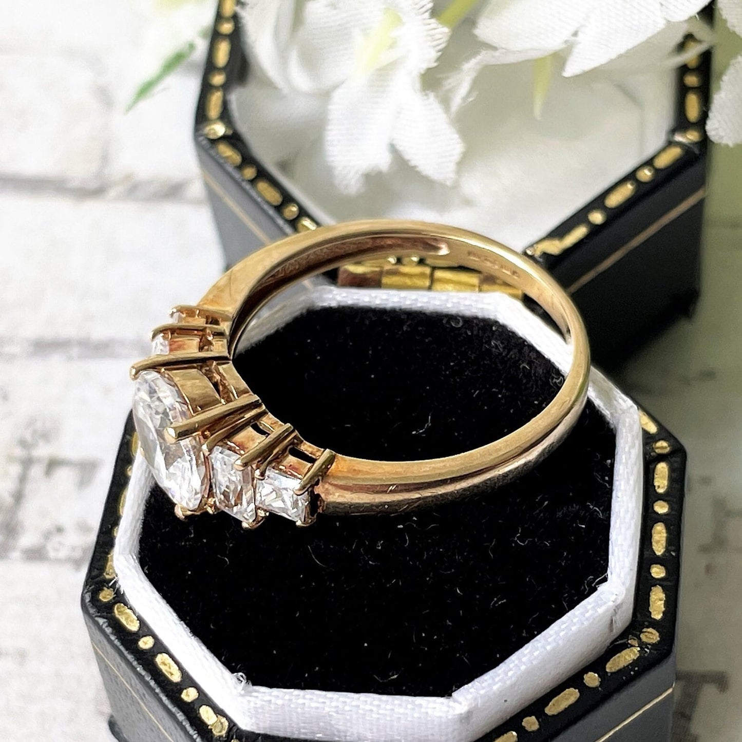 Vintage 9ct Gold White CZ Crystal Engagement Ring