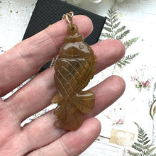 Charger l&#39;image dans la galerie, Vintage Carved Golden Brown Jade Fish Pendant
