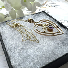 Cargar imagen en el visor de la galería, Antique Edwardian 9ct Gold Amethyst &amp; Pearl Heart Pendant Necklace
