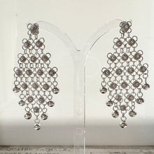 Carica l&#39;immagine nel visualizzatore di Gallery, Vintage Silver Cannetille Rosette Chandelier Earrings. Fine Pure Silver Long Drop Marquise Earrings. Floral Chainmaille Earrings
