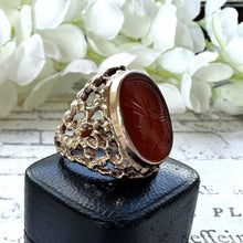 Load image into Gallery viewer, Gents 1970s 9ct Gold Intaglio Ring
