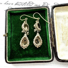 Lade das Bild in den Galerie-Viewer, Antique Georgian Gold &amp; Mine Cut Rough Diamond Mughal Earrings. Long Pendeloque Drop Gold Earrings. Diamond Earrings With 18ct Gold Hooks
