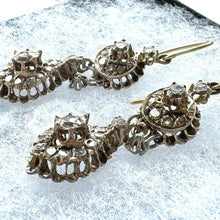 Lade das Bild in den Galerie-Viewer, Antique Georgian Gold &amp; Mine Cut Rough Diamond Mughal Earrings. Long Pendeloque Drop Gold Earrings. Diamond Earrings With 18ct Gold Hooks
