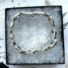 Cargar imagen en el visor de la galería, Vintage Art Deco Sterling Silver Tank Bracelet. Articulated Panel Silver Bracelet. Panther Link Chain Bracelet. Silver Bookchain Bracelet
