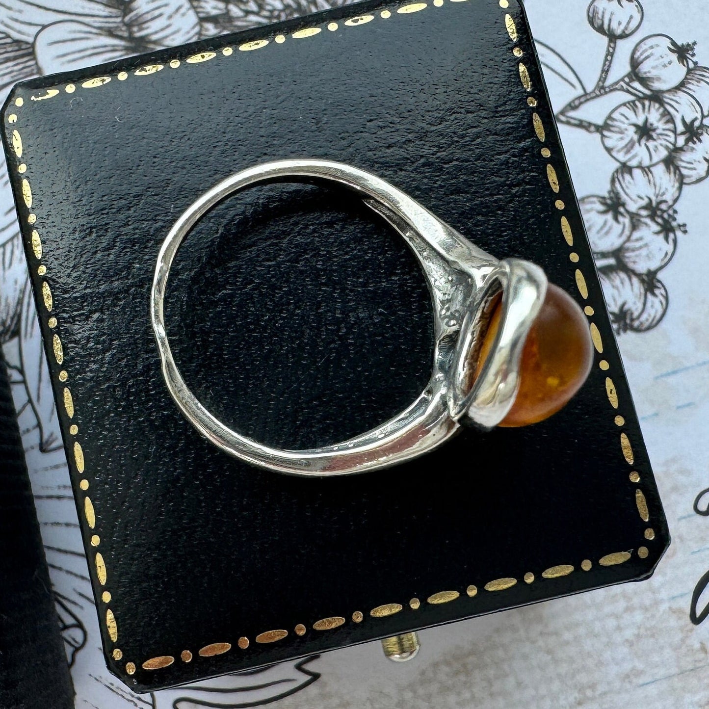 Vintage Baltic Amber Sterling Silver Modernist Statement Ring. Cognac Amber Abstract Silver Ring. Polish Amber Ring, Size UK L/US 5-3/4