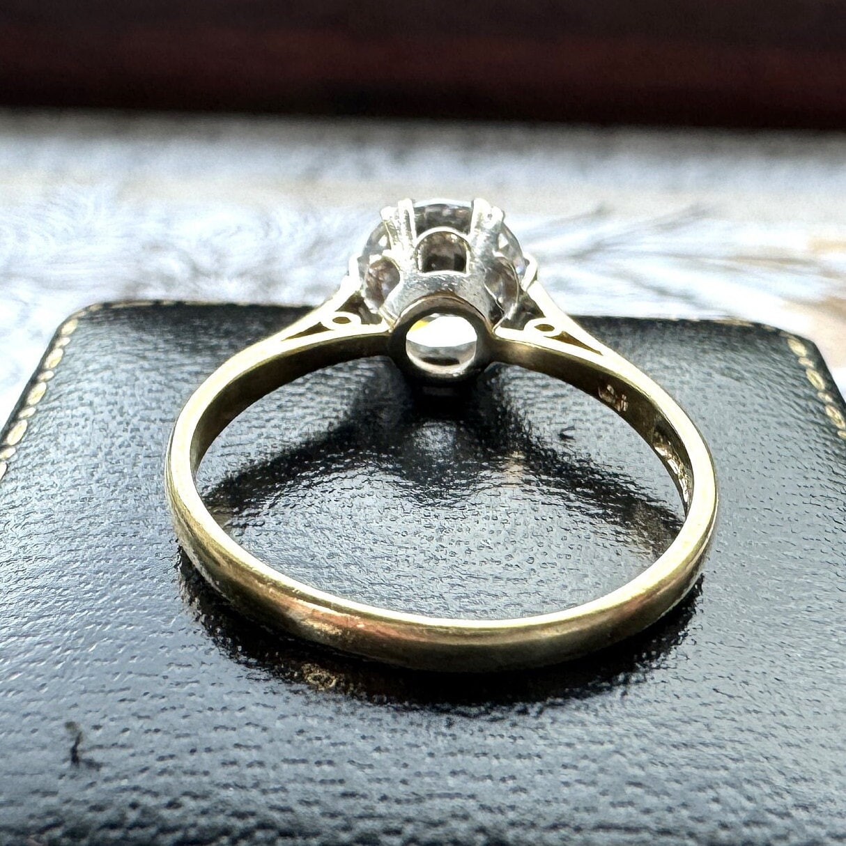 Vintage 9ct Gold 1.50ct White Crystal Solitaire Ring. Art Deco Style Classic Engagement Ring. CZ Simulated Diamond Solitaire Ring, M/6.25
