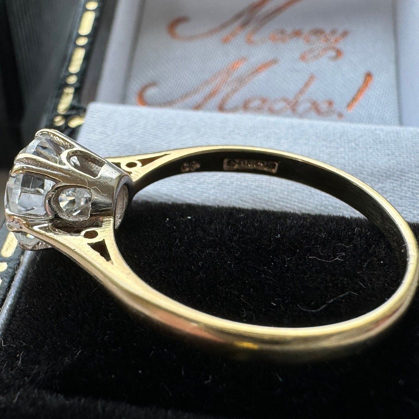 Vintage 9ct Gold 1.50ct White Crystal Solitaire Ring. Art Deco Style Classic Engagement Ring. CZ Simulated Diamond Solitaire Ring, M/6.25