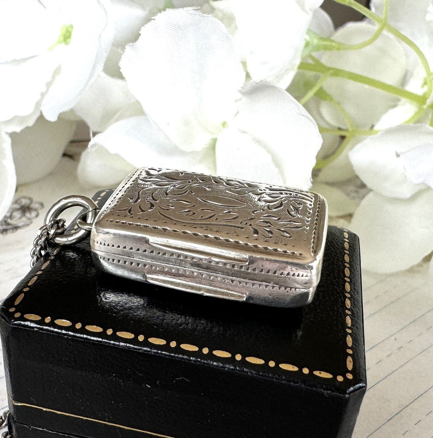 Antique William IV Silver Vinaigrette, John Bettridge Birmingham 1830. Georgian/Victorian Engraved Vinaigrette Locket Pendant With Sponge